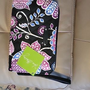 Vera Bradley zip around wristlet